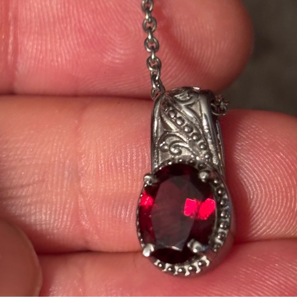 NWT Mozambique Garnet 2.10 ctw Pendant • Stainless Steel • 20” Magnetic Necklace